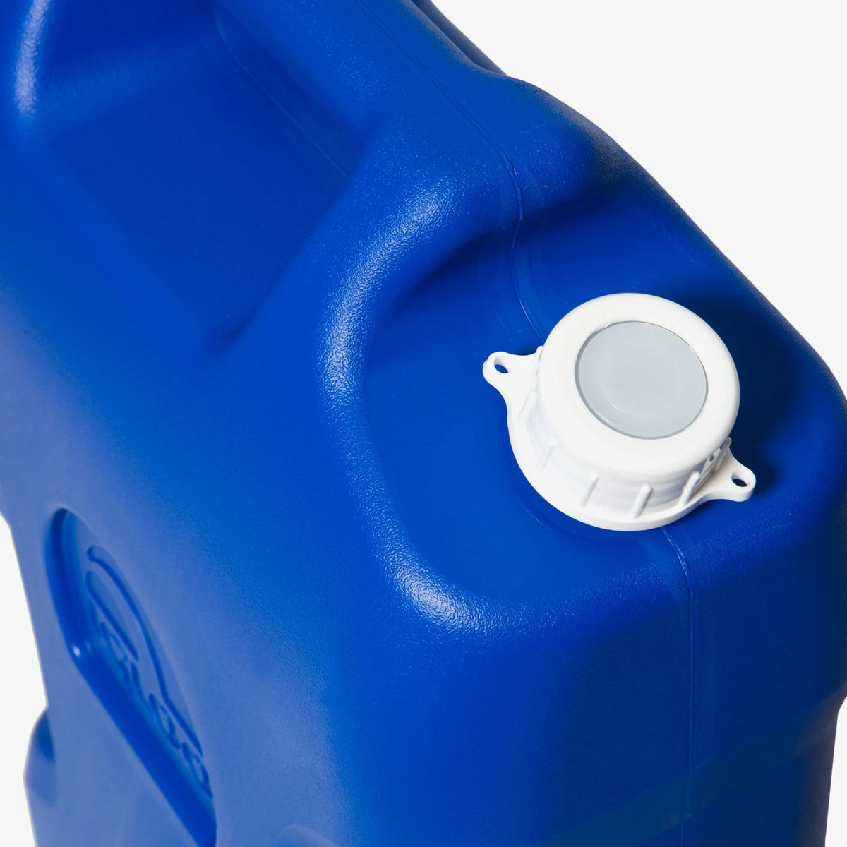 6-gallon-water-container-k6 42154-6-gallon-water-container-ii-majestic-blue-top.jpg